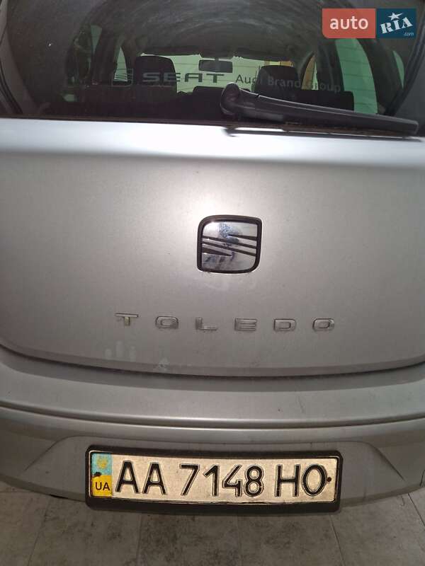 Хэтчбек SEAT Toledo 2008 в Киеве