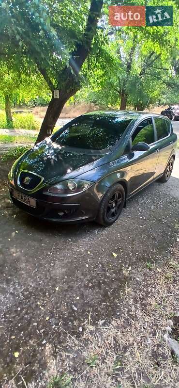 Хэтчбек SEAT Toledo 2008 в Запорожье