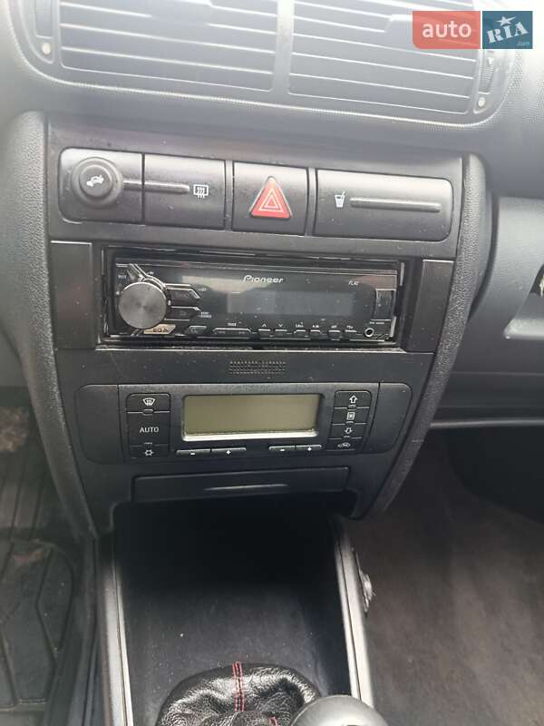 Седан SEAT Toledo 2001 в Тернополі