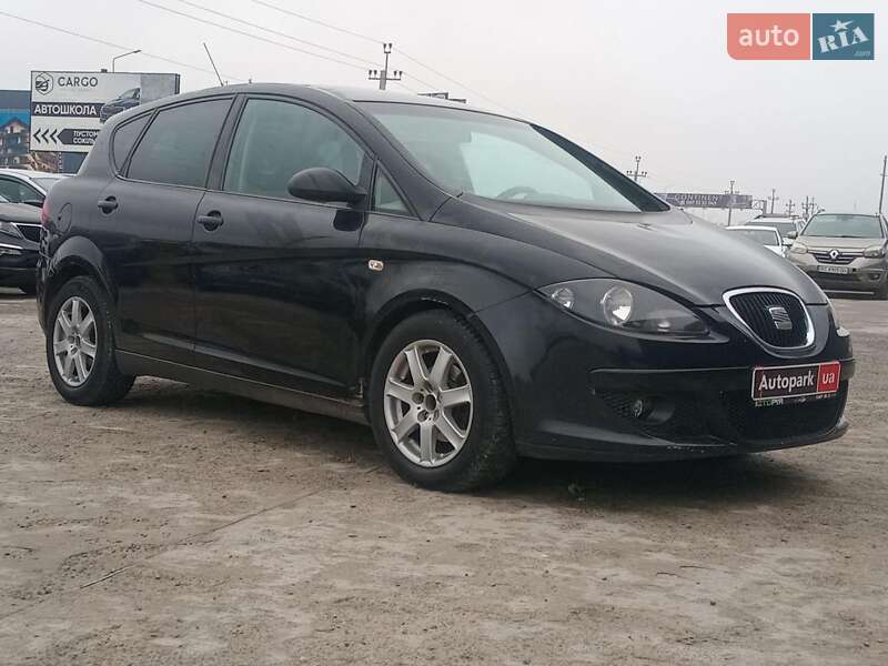 Хэтчбек SEAT Toledo 2008 в Львове