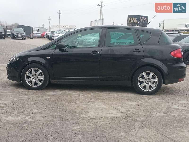 Хэтчбек SEAT Toledo 2008 в Львове