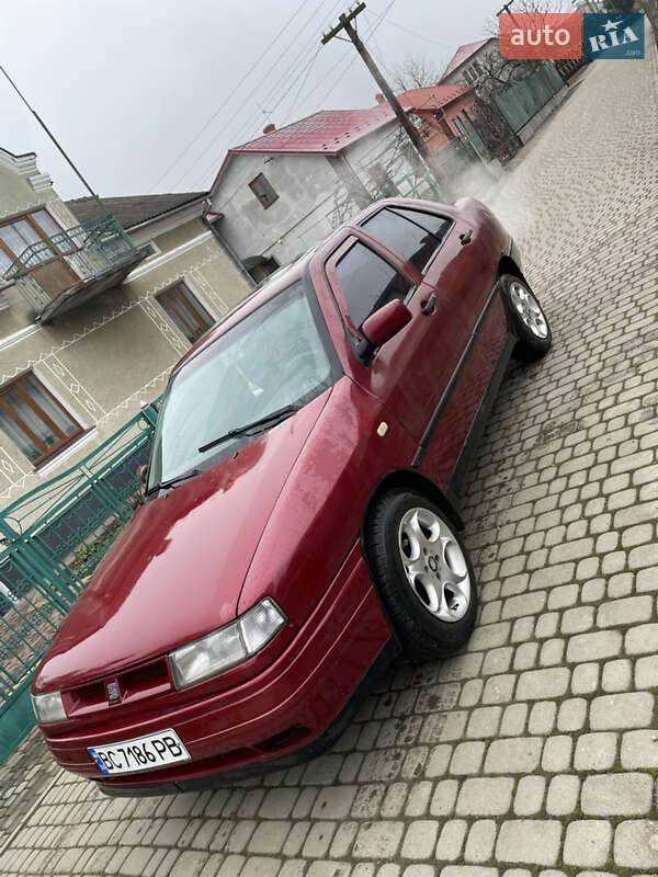 Седан SEAT Toledo 1993 в Рудки