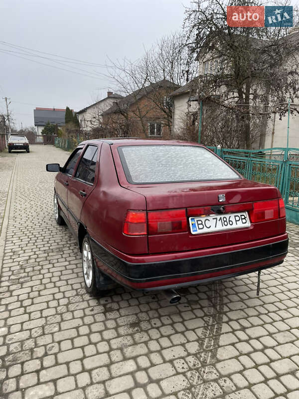 Седан SEAT Toledo 1993 в Рудки