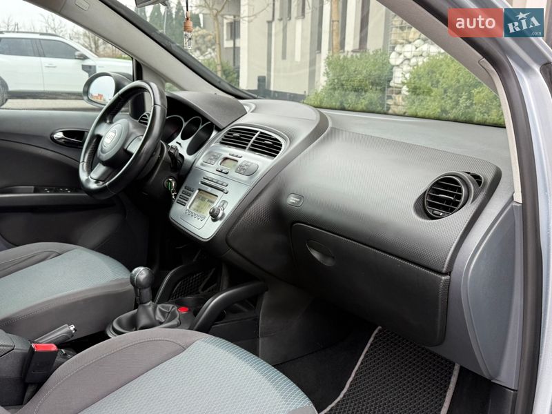 Хэтчбек SEAT Toledo 2008 в Стрые