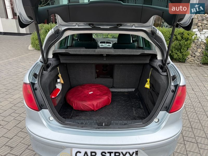 Хэтчбек SEAT Toledo 2008 в Стрые