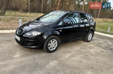 Хэтчбек SEAT Toledo 2008 в Киеве