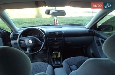 Седан SEAT Toledo 2002 в Бурштыне