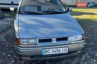 Седан SEAT Toledo 1992 в Добросині