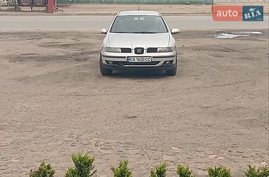 Седан SEAT Toledo 2000 в Мені