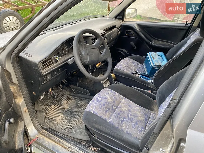SEAT Toledo 1993 VIN VSSZZZ1LZZD024922 фото оголошення 3 з 39
