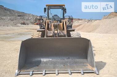 Фронтальный погрузчик SEM 650 2013 в 