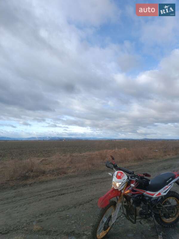 Мотоцикл Кросс Senke Desert 2022 в Надворной