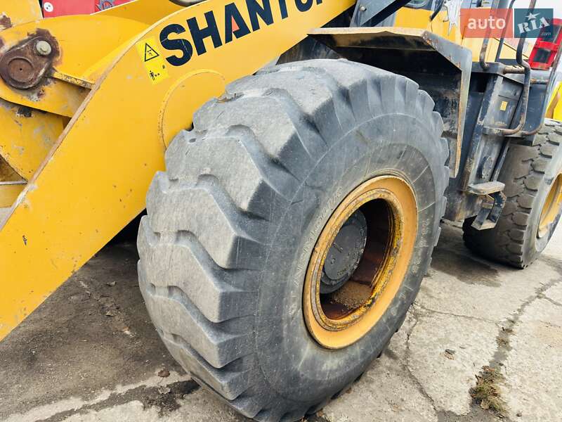 Экскаватор погрузчик Shantui SL 2018 в Каменском