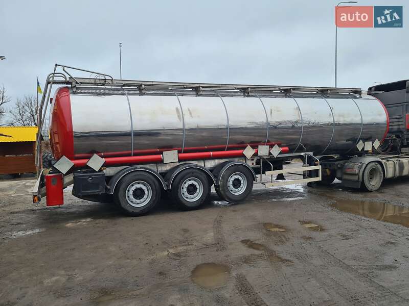 Цистерна напівпричіп Simatra NC-02 2005 в Вінниці