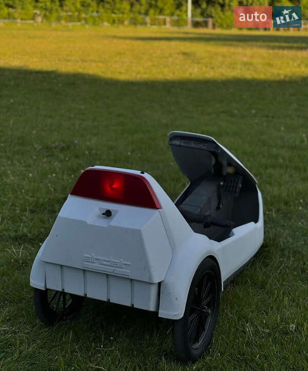 Скутер Sinclair C5 1985 в Городку