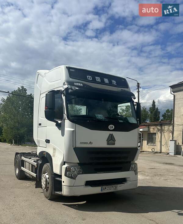 Тягач Sinotruk ZZ 2019 в 