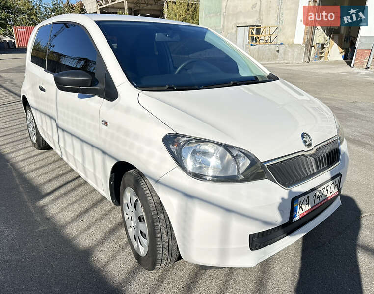 Хэтчбек Skoda Citigo 2013 в 