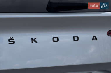 Позашляховик / Кросовер Skoda Enyaq iV 2021 в 