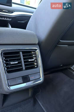 Внедорожник / Кроссовер Skoda Enyaq iV 2021 в 