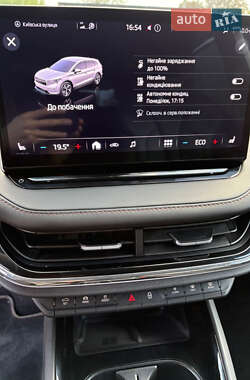 Внедорожник / Кроссовер Skoda Enyaq iV 2022 в 