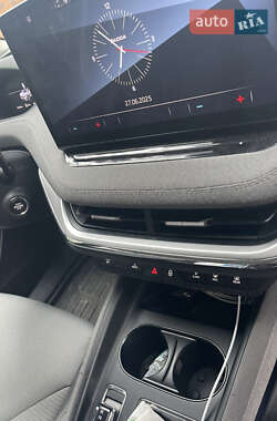 Позашляховик / Кросовер Skoda Enyaq iV 2022 в  фото 13 Позашляховик / Кросовер Skoda Enyaq iV 2022 в
