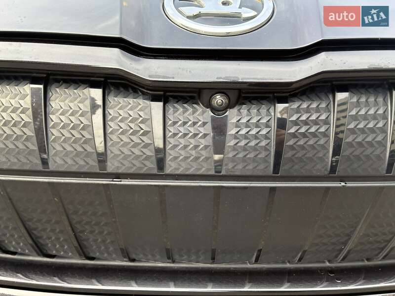 Позашляховик / Кросовер Skoda Enyaq iV 2022 в Києві фото 60 Позашляховик / Кросовер Skoda Enyaq iV 2022 в Києві