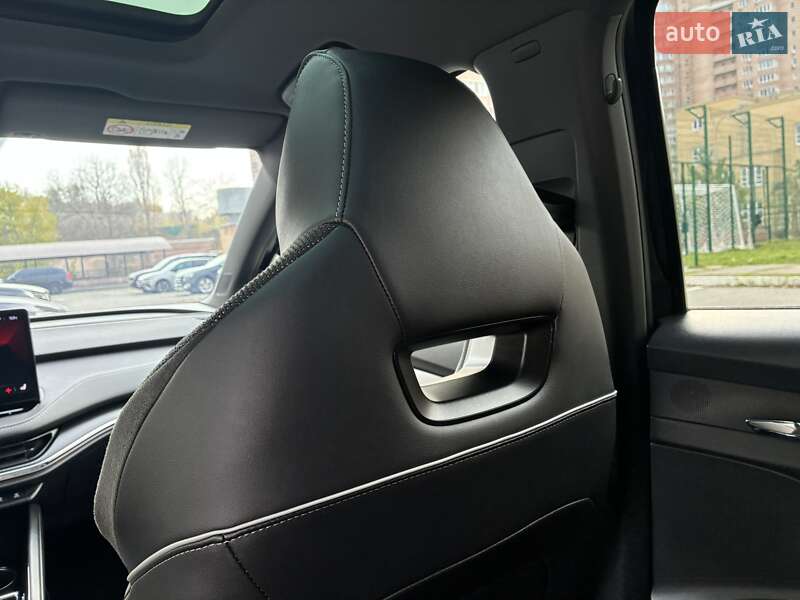 Позашляховик / Кросовер Skoda Enyaq iV 2022 в Києві фото 131 Позашляховик / Кросовер Skoda Enyaq iV 2022 в Києві