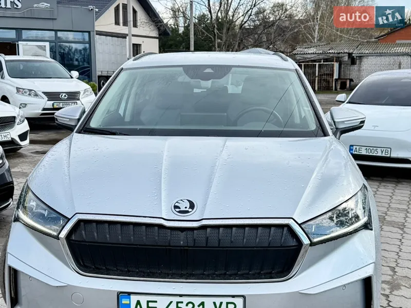 Skoda Enyaq iV 2021 VIN TMBJB7NYXMF024802 фото оголошення 2 з 42
