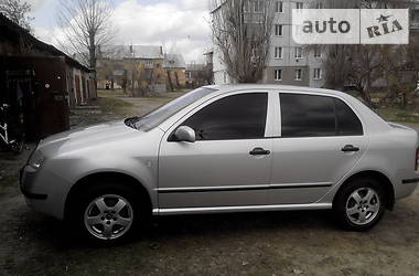 Седан Skoda Fabia 2002 в Щасті