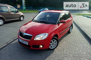 Хетчбек Skoda Fabia 2009 в Обухові