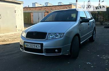 Хэтчбек Skoda Fabia 2005 в Киеве