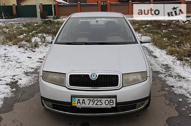 Седан Skoda Fabia 2002 в Киеве