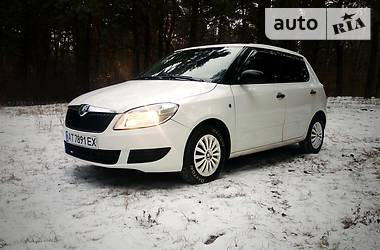 Хэтчбек Skoda Fabia 2011 в Киеве