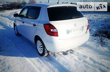 Хэтчбек Skoda Fabia 2011 в Киеве