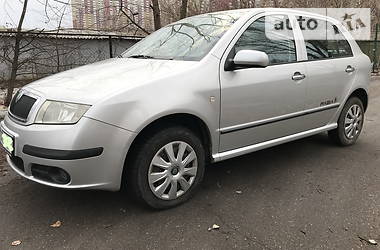 Хэтчбек Skoda Fabia 2006 в Киеве