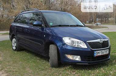 Універсал Skoda Fabia 2010 в Сумах