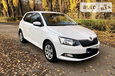 Хэтчбек Skoda Fabia 2016 в Киеве