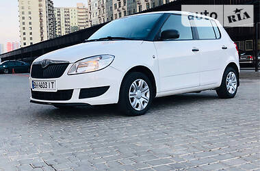 Хэтчбек Skoda Fabia 2015 в Одессе