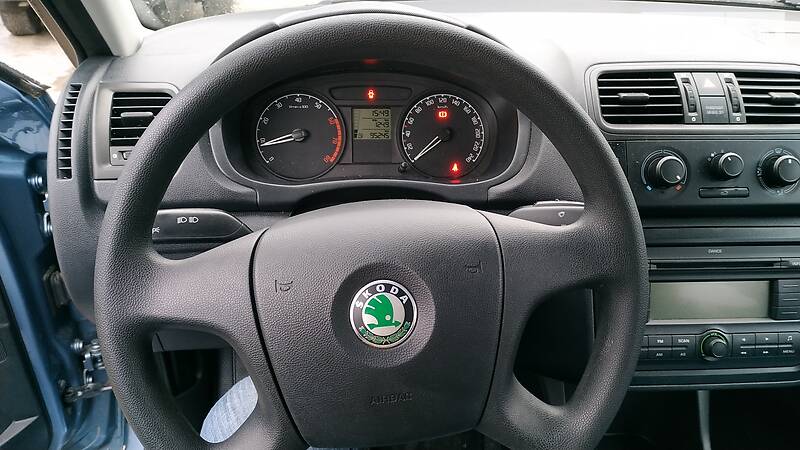 Хетчбек Skoda Fabia 2008 в Нових Санжарах