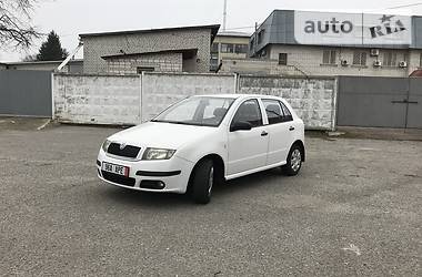 Хэтчбек Skoda Fabia 2004 в Киеве