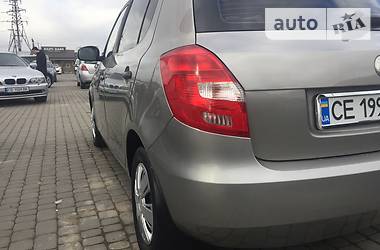 Хетчбек Skoda Fabia 2009 в 
