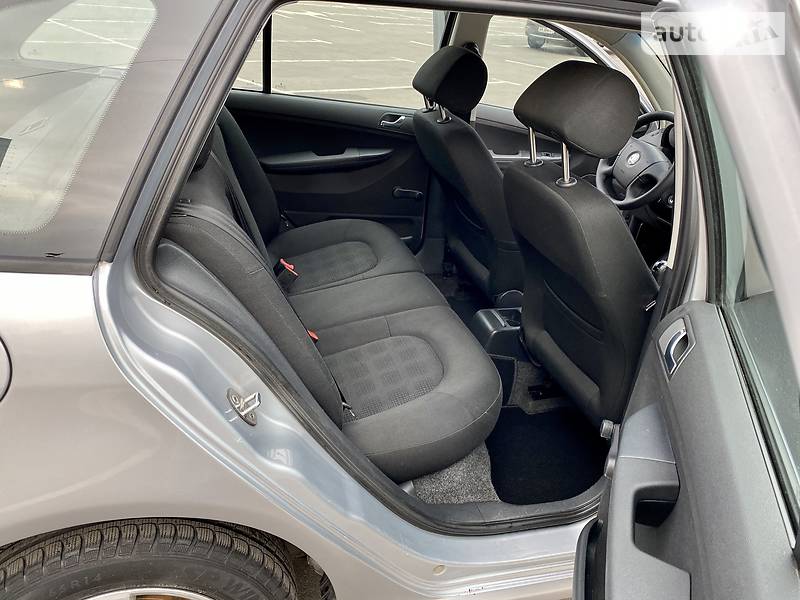 Универсал Skoda Fabia 2007 в Киеве