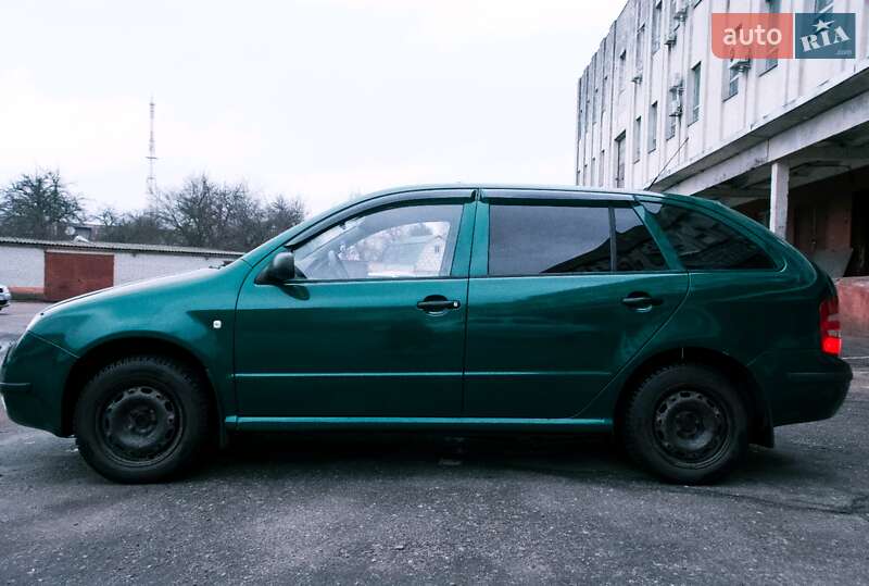 Універсал Skoda Fabia 2002 в Чернігові