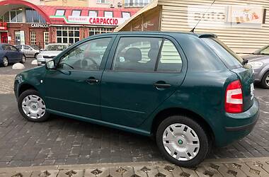 Хэтчбек Skoda Fabia 2005 в Киеве