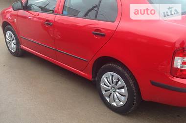 Седан Skoda Fabia 2007 в 