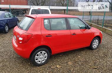 Хетчбек Skoda Fabia 2010 в 