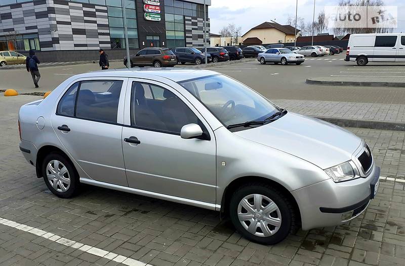 Седан Skoda Fabia 2001 в Черкассах