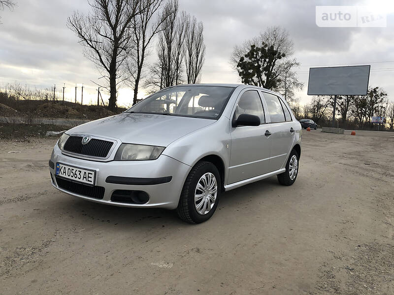 Хетчбек Skoda Fabia 2005 в 