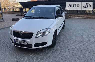 Хетчбек Skoda Fabia 2009 в 