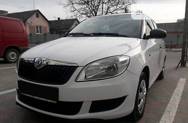 Хетчбек Skoda Fabia 2012 в 